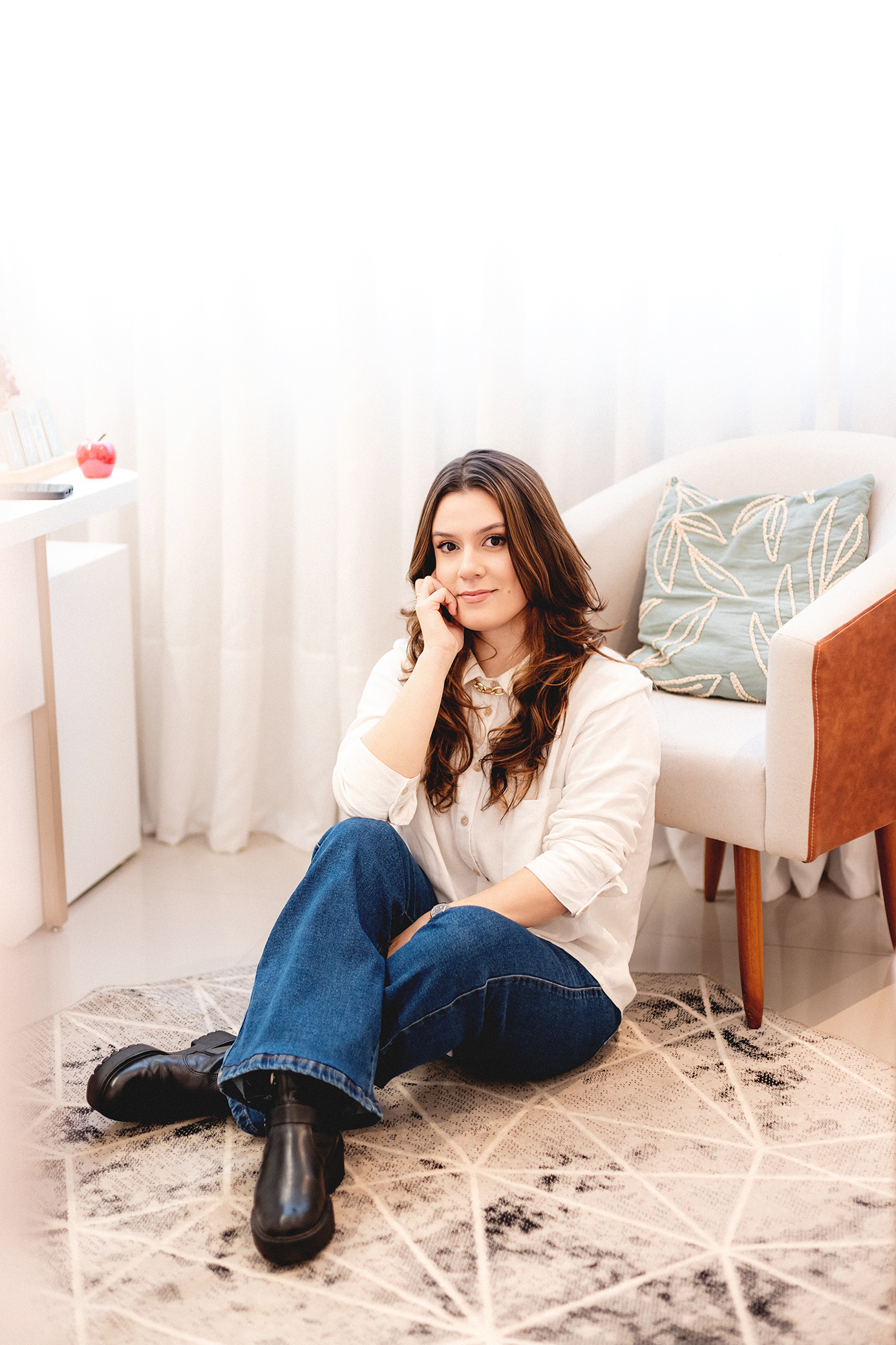 Ana Flávia Chiapetti em seu consultório em Francisco Beltrão
